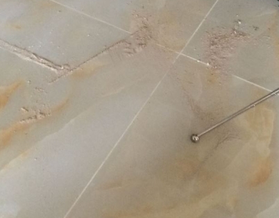 张湾瓷砖空鼓维修公司分享粘合剂选择不当在瓷砖铺贴过程中可能导致以下问题